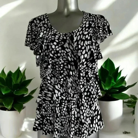 FREE 💟Women’s Ruffle  Top - Picture 7 of 16